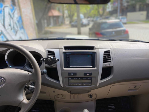 Imagen 8 de 11 de Toyota Sw4 3.0 Srv At 2006