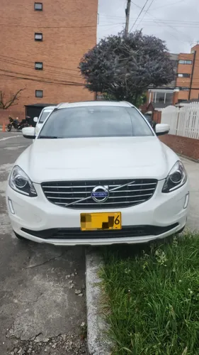 Volvo XC60 2.0 T5 Awd Summum