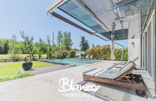 Casa En Venta En Estancias Del Pilar, Pilar, G.b.a. Zona Norte
