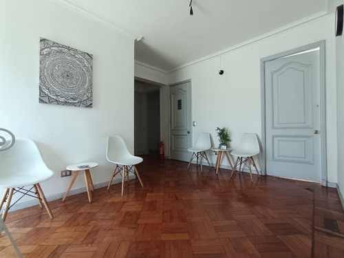 Arriendo De Oficinas En Casona Cowork, Ñuñoa. Desde $250.000