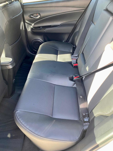 Imagen 13 de 16 de Toyota Yaris 2022 1.5 107cv Xls Pack