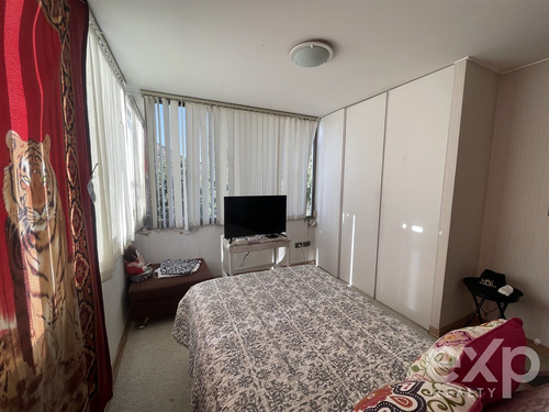 Propiedad Con Piscina Y Patio 329 M² En Sta Rosa Del Peral