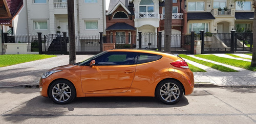 Hyundai Veloster 1.6 6at 130cv