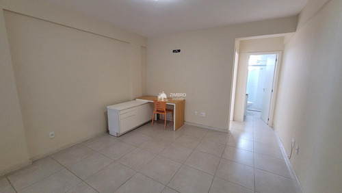 Imagem 4 de 15 de Apartamento 01 Dormitório Para Alugar No Centro De Santa Maria Com Elevador E Garagem No Ed Barcelona - 996519