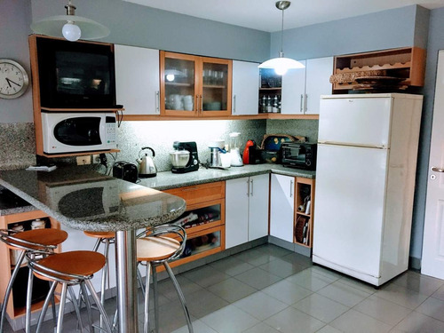 Imagen 8 de 30 de Casa En Venta En Barrio Cerrado, Las Delicias, Zona Norte.