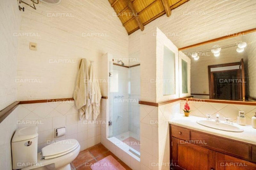 Propiedad En Venta En La Barra A Una Cuadra Y Media Del Mar -ref:29802