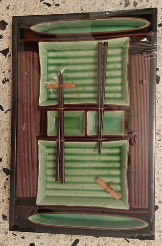 Imagen 1 de 1 de Vajilla Para Comer Sushi