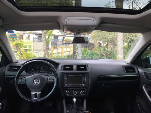 Imagem 4 de 7 de Volkswagen Jetta 2014 2.0 Comfortline Flex 4p Automática