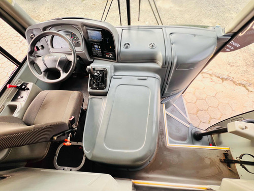Rodoviario Motor Dianteiro 22/23 Comil Versatille Ar Condic