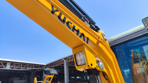 Miniexcavadora U27 2700 Kg 2.7 Ton Motor Yanmar Motorman
