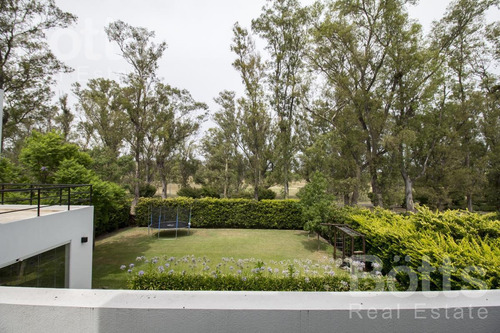 Imagen 17 de 30 de Hermosa Casa Vista Abierta Al Golf - La Reserva Cardales