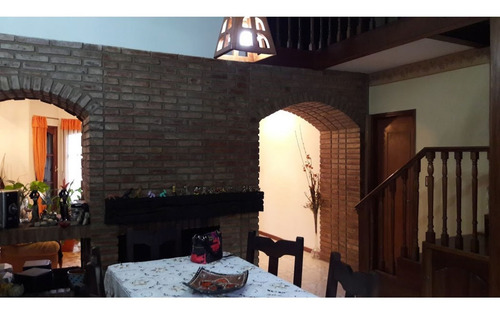 Imagen 11 de 30 de Venta Casa Sobre Av. Donato Alvarez-3 Dorm.-2 Baños-patio-pileta-villa Allende-córdoba-argentina