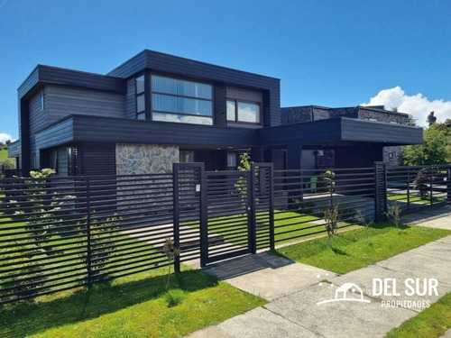 Casa En Excelente Barrio En Puerto Varas