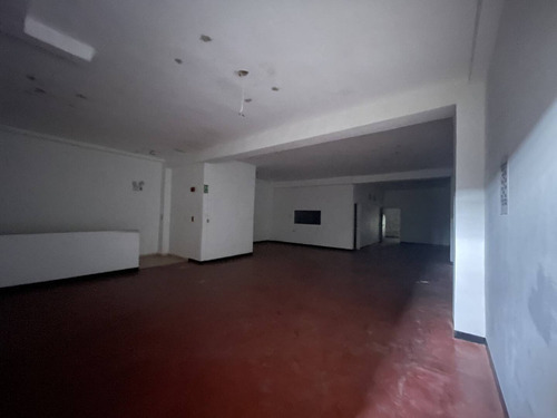 Imagen 7 de 12 de Local Comercial En Venta En El Centro De Valencia Cód 142115