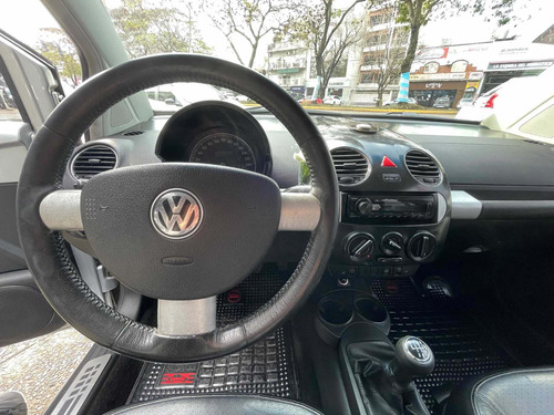 Imagen 8 de 17 de Volkswagen New Beetle Luxury