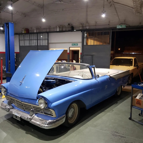 Ford Custom 1957
