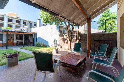 Venta Casa 6amb Cochera Hurlingham Permuta