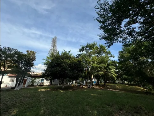Se Alquila Casa 1000m2 Valle Alto 5301