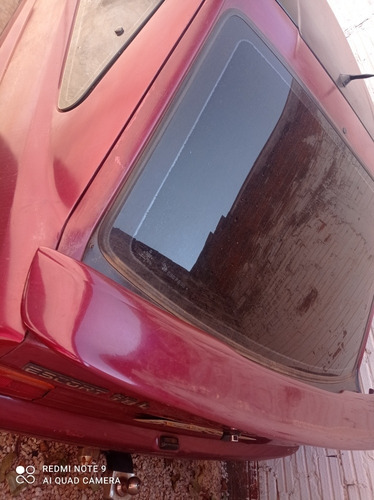 Imagem 2 de 6 de Ford Escort Escort