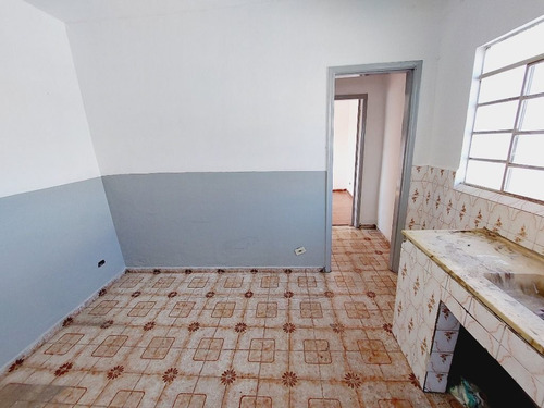 Imagem 9 de 16 de Casa Com 3 Cômodos, 1 Dormitório Para Alugar Por R$ 700/mês - Jardim Camargo Novo - São Paulo/sp - Ca0087