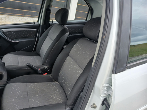 Renault Logan 1.0 16v Expression Hi-flex 4p