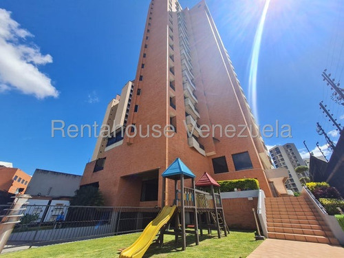 Naudy Escalona Asesor Inmobiliario De Rentahouse Vende Bello Apartamento En Zona Este De Barquisimeto