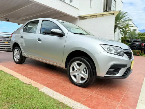 Renault Logan 1.6 Expression / Life +