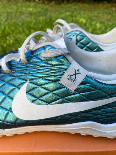 Botines Nike Legend 10 Academy Tf 30 - Edición Limitada (Usado)