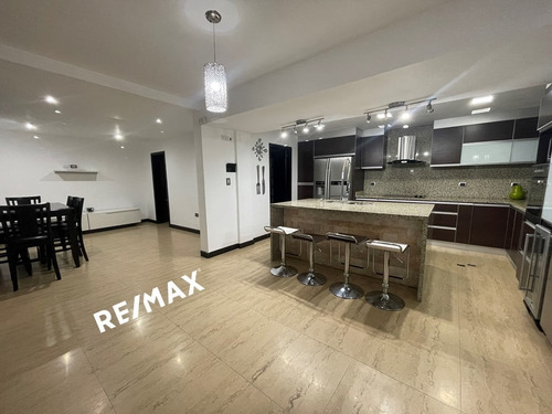 Imagen 4 de 20 de Re/max 2mil Vende Townhouse En Urb. Manantiales Los Robles