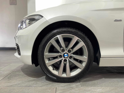 Imagen 14 de 14 de Bmw 120ia Sport Line 2017