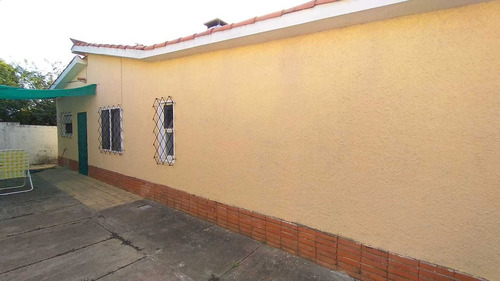 Casa En Venta 3 Dormitorios En Rocha