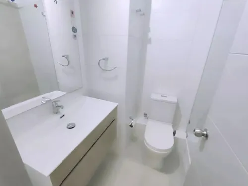 Como Nuevo, A Pasos De Metro El Llano Y San Miguel.