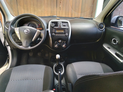 Nissan March 2015 1.6 16v Sv 5p
