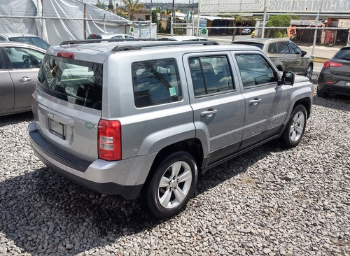 Imagen 12 de 15 de Jeep Patriot Sport 2014