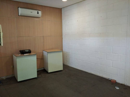 Imagen 2 de 13 de Hilmar Rios C166222 Vende Galpon En San Blas Tlf 0414-432-69-46 @hilmaririos.remax.al