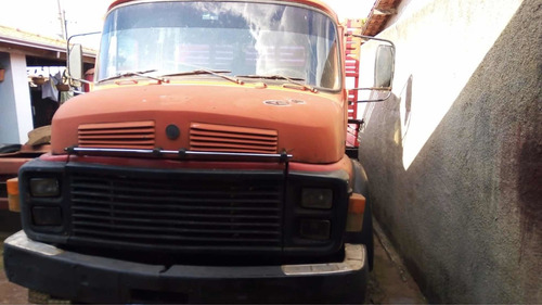 Imagem 3 de 6 de Mercedes 2013