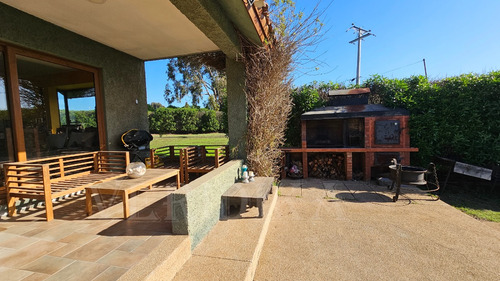Vendo Casa De 380m2 En Terreno De 5600m2 A 5min Concón.