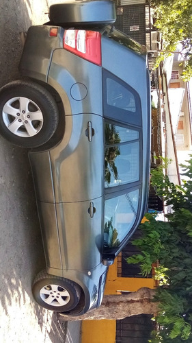 Suzuki Grand Nomade 2.0 Automática
