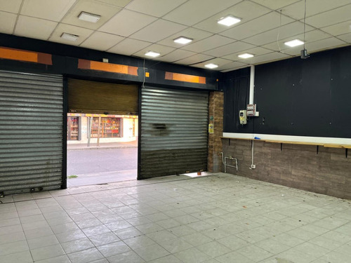Arrienda Local Comercial 5 De Abril / Arturo Prat