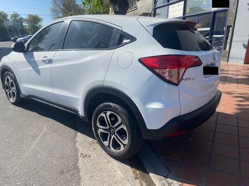 Imagen 7 de 20 de Honda Hr-v 2017 1.8 Lx 2wd Cvt Vtv 75.000 Kms Todos Los Serv