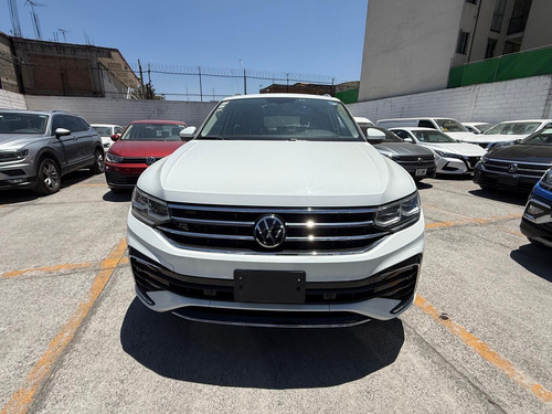 Volkswagen Tiguan 2.0 Tsi R-Line Dsg7