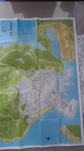 Jogo de PS3 GTA V em perfeito estado de conservação com mapa