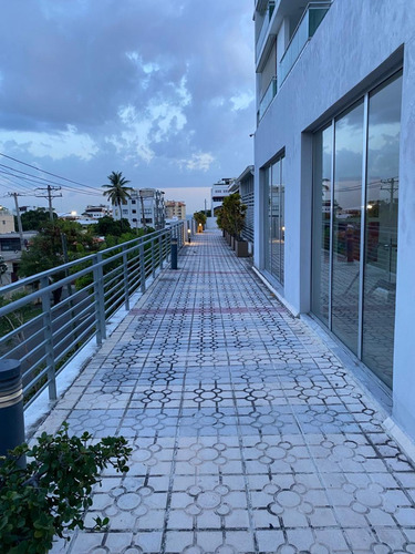 Gazcue - Apartamento En Venta - Vista Al Mar- 3 Habitaciones - Balcón Amplio - Patio Interior Área De Caminata Área Social (piscina, Gimnasio, Área Infantil).