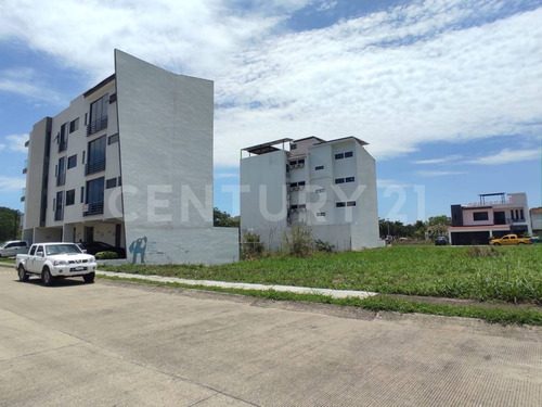 Lote En Fluvial Vallarta