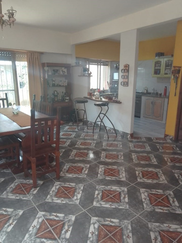Venta Casa Quinta De Cinco Dormitorios En La Reja
