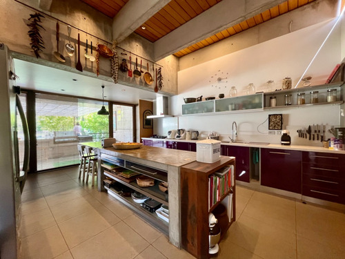 Venta Casa Moderna, Con Orilla Laguna Privada