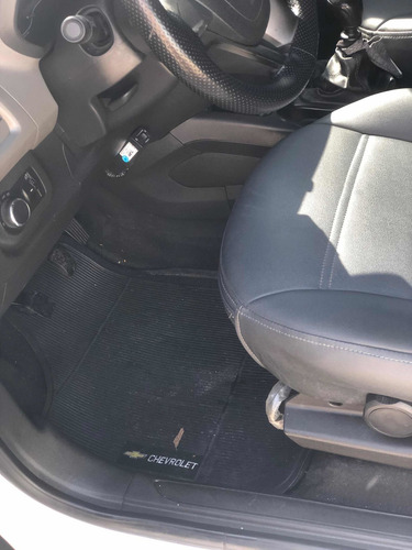 Chevrolet Spin 2017 1.8 Ls 5l 5p
