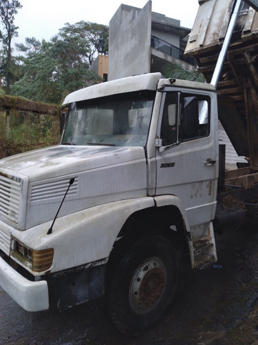 Imagem 4 de 4 de Mercedes 2635