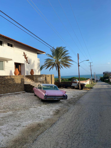 Playa El Yaque Hotel Boutique Frente Al Mar