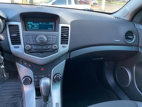 Imagem 7 de 13 de Chevrolet Cruze 1.8 Lt Automático